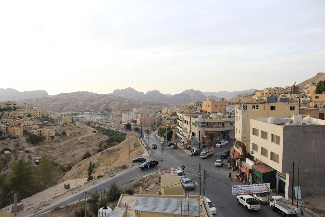 Petra Visitors Apartments Wadi Musa Esterno foto