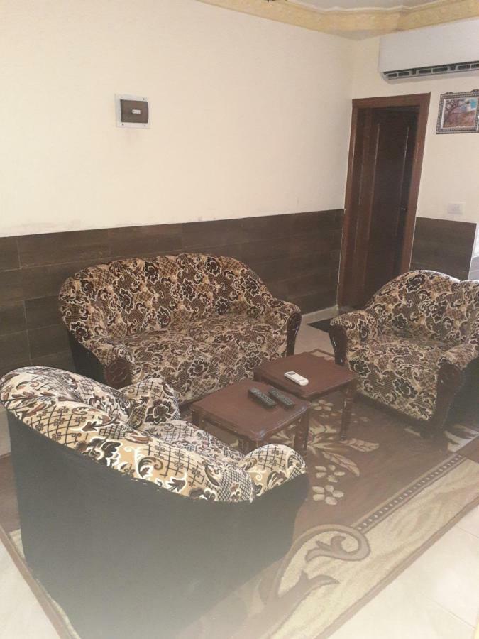 Petra Visitors Apartments Wadi Musa Esterno foto